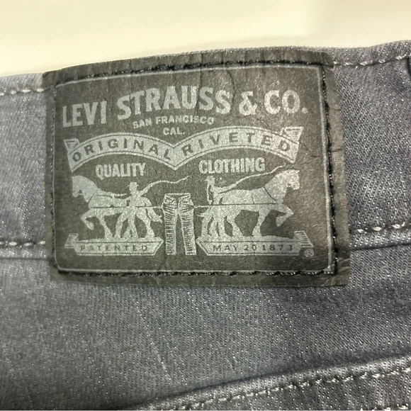 Levi’s 311 Shaping Skinny Jeans Women’s Juniors 29 Black Wash Logo - Picture 15 of 16